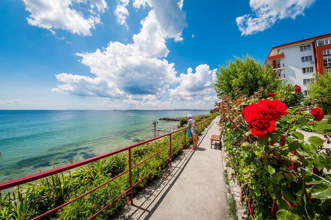 Panorama Marina Fort Beach - Premium Apartments Sea Viev Sveti Vlas Exteriör bild