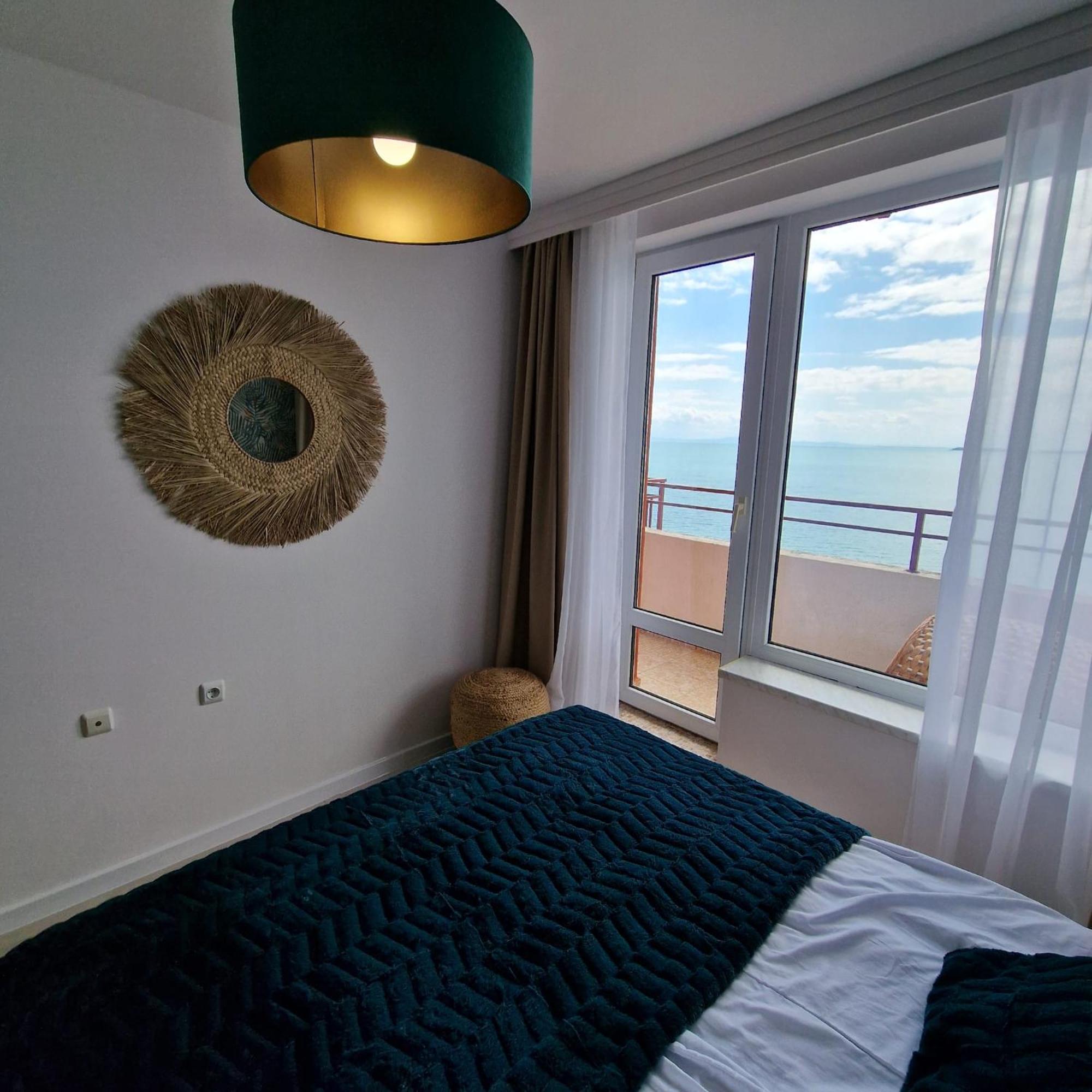 Panorama Marina Fort Beach - Premium Apartments Sea Viev Sveti Vlas Exteriör bild