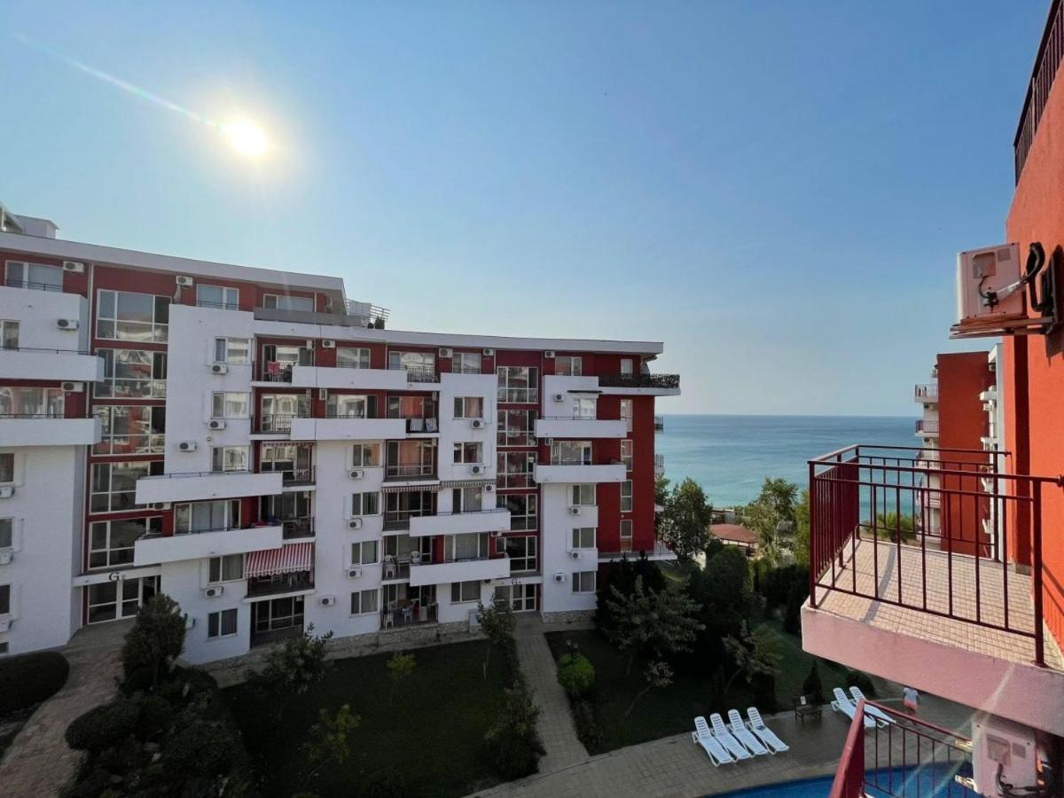 Panorama Marina Fort Beach - Premium Apartments Sea Viev Sveti Vlas Rum bild