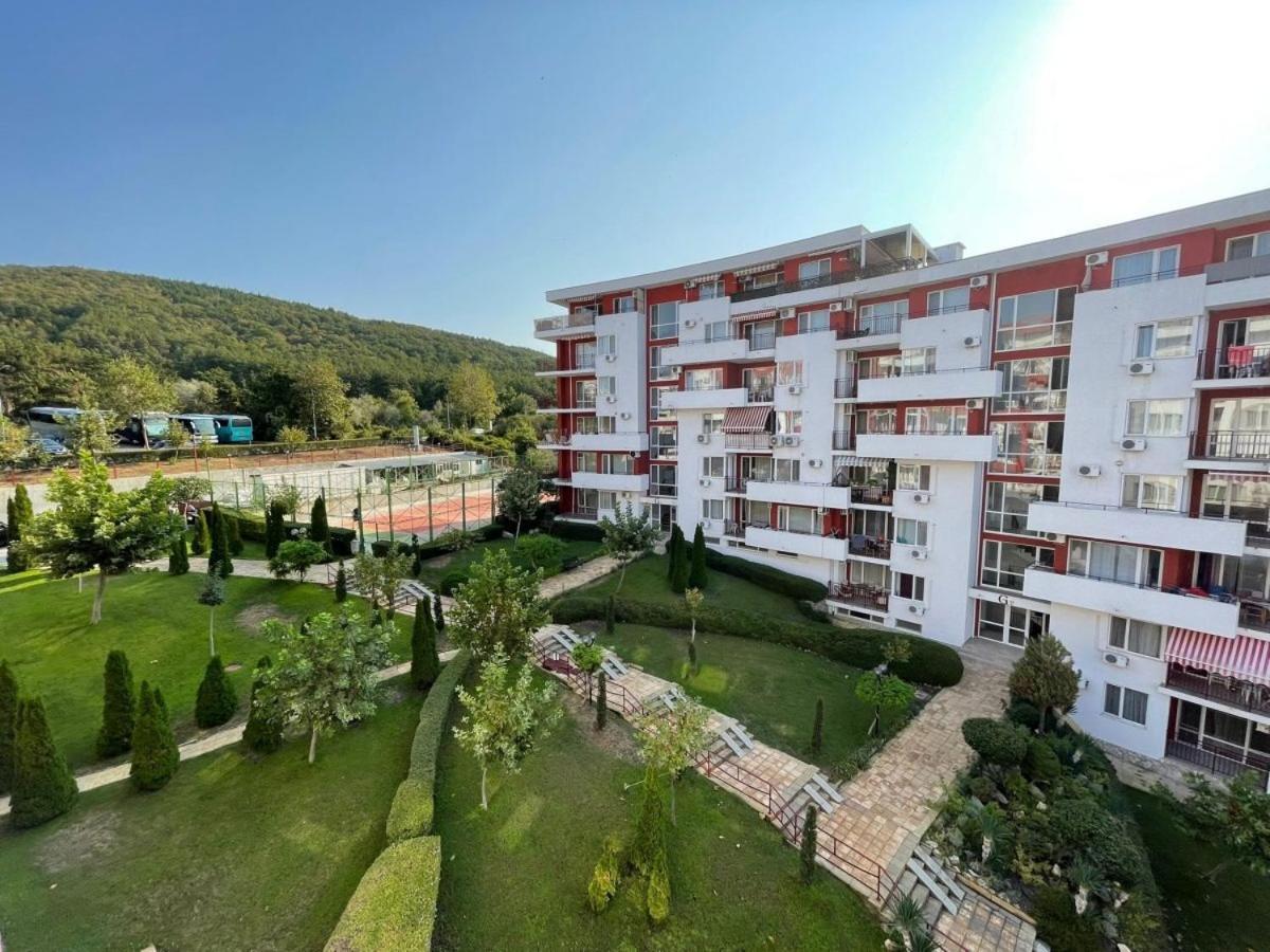 Panorama Marina Fort Beach - Premium Apartments Sea Viev Sveti Vlas Rum bild