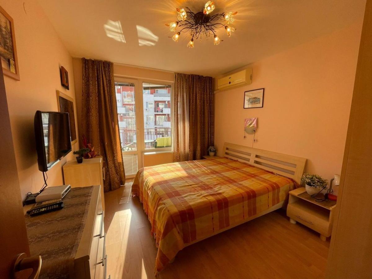Panorama Marina Fort Beach - Premium Apartments Sea Viev Sveti Vlas Rum bild